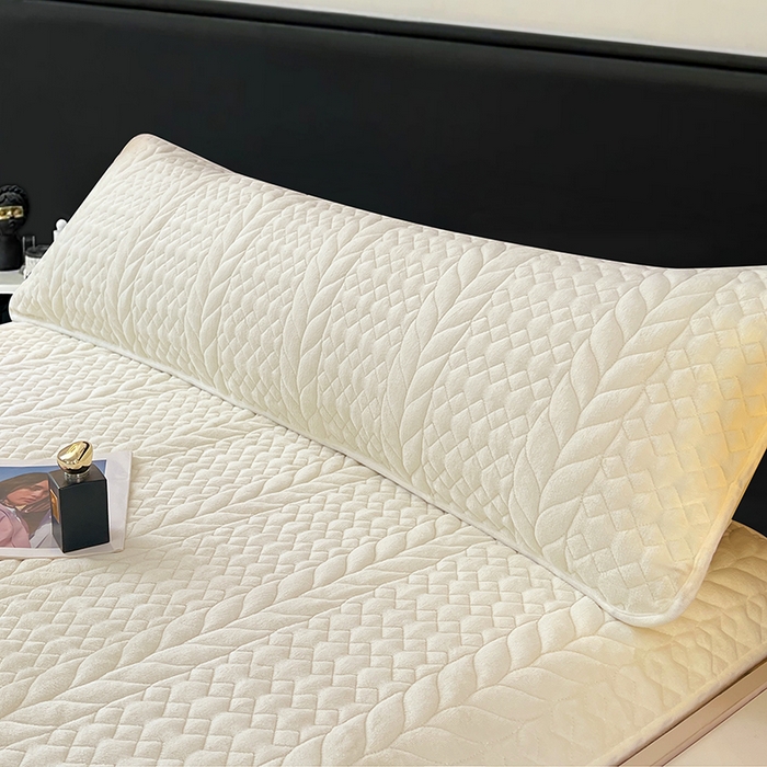 91家纺网 家纺一手货源 找家纺 梦舒羽 2025新款牛奶绒夹棉枕套情侣双人加长枕芯套枕头套-轻奢 轻奢包边款-象牙白