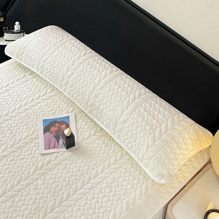 91家纺网 家纺一手货源 找家纺 梦舒羽 2025新款牛奶绒夹棉枕套情侣双人加长枕芯套枕头套-轻奢 轻奢包边款-象牙白