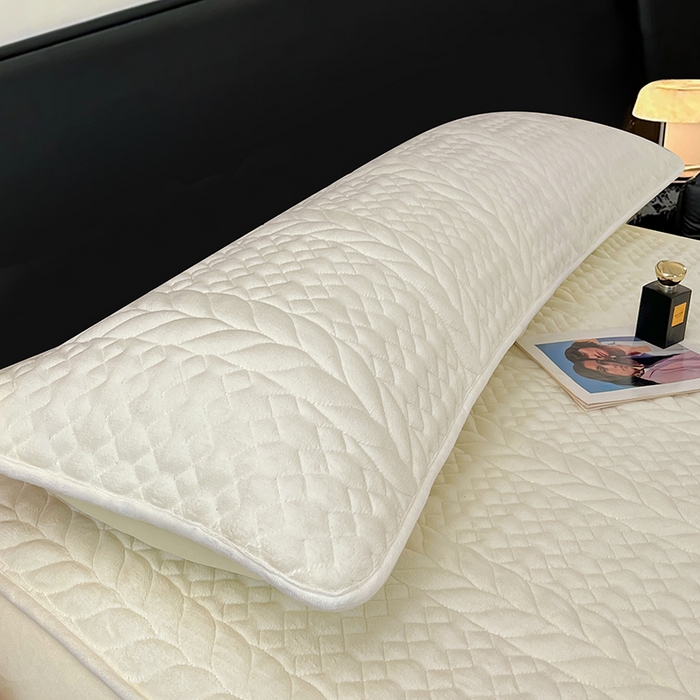 91家纺网 家纺一手货源 找家纺 梦舒羽 2025新款牛奶绒夹棉枕套情侣双人加长枕芯套枕头套-轻奢 轻奢包边款-象牙白