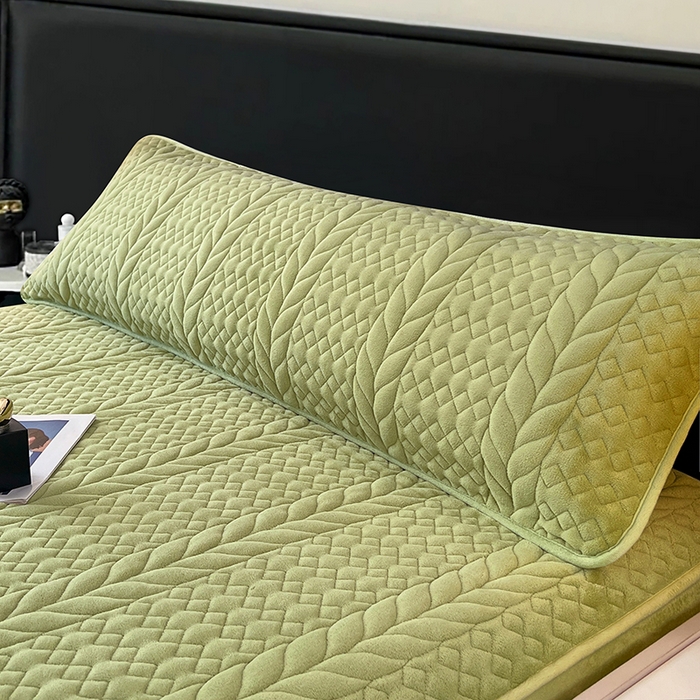 91家纺网 家纺一手货源 找家纺 梦舒羽 2025新款牛奶绒夹棉枕套情侣双人加长枕芯套枕头套-轻奢 轻奢包边款-果绿