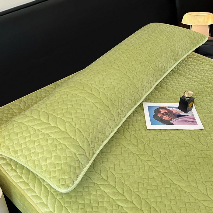 91家纺网 家纺一手货源 找家纺 梦舒羽 2025新款牛奶绒夹棉枕套情侣双人加长枕芯套枕头套-轻奢 轻奢包边款-果绿