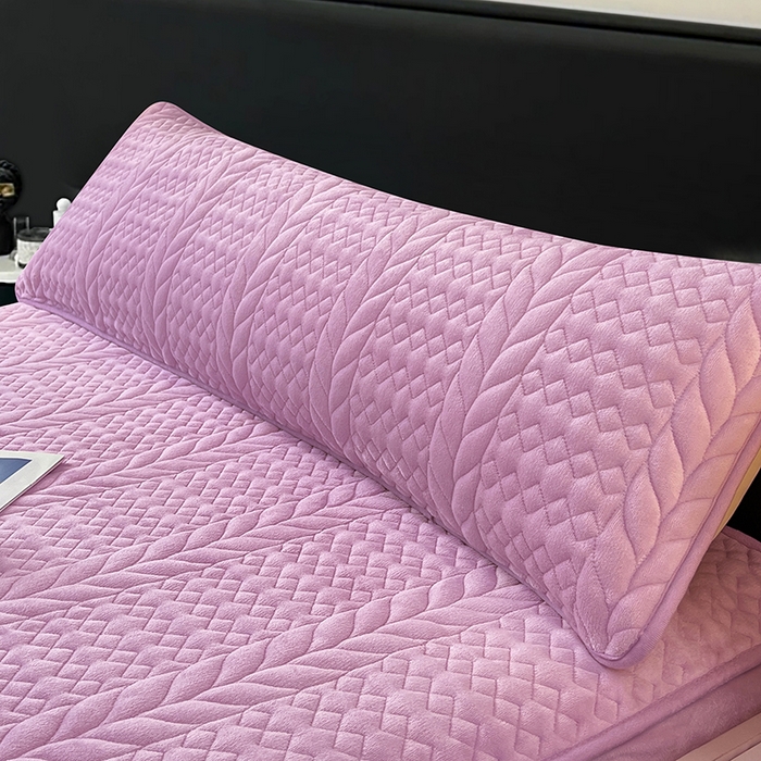 91家纺网 家纺一手货源 找家纺 梦舒羽 2025新款牛奶绒夹棉枕套情侣双人加长枕芯套枕头套-轻奢 轻奢包边款-梦幻紫