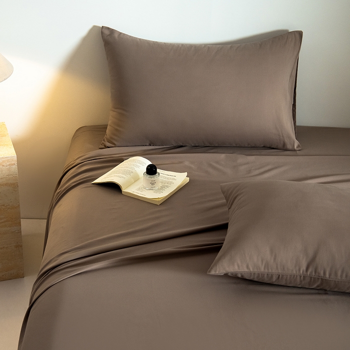 91家纺网 家纺一手货源 找家纺 Mr.pig猪先生水洗棉 2025新款A类50支双股全棉纯棉贡缎磨毛单床单 沙尘灰