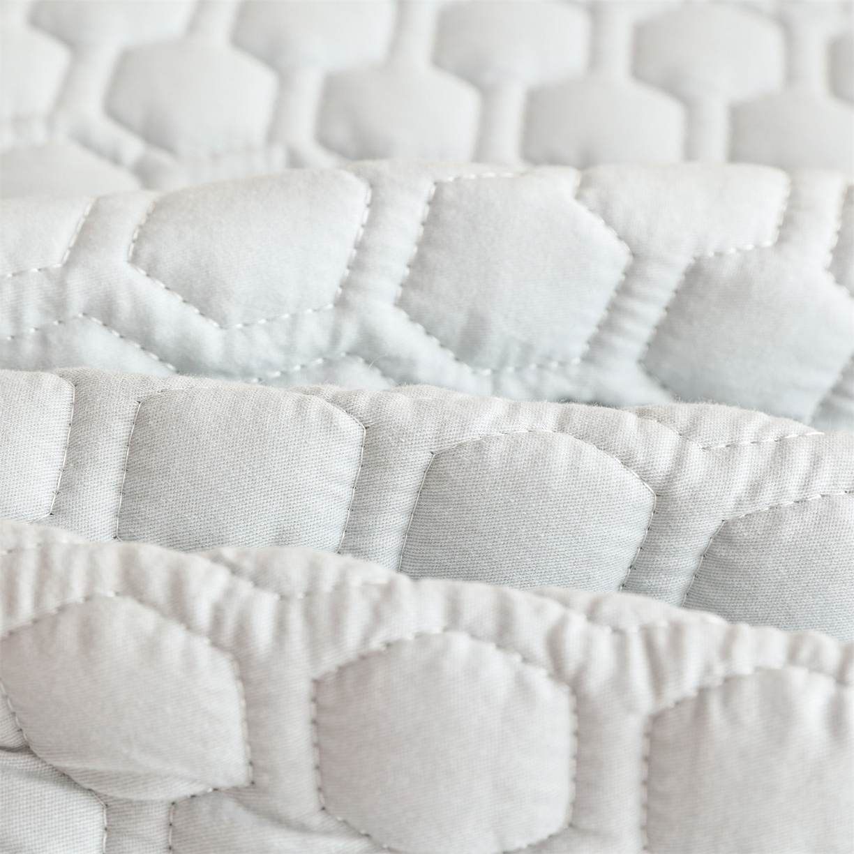 91家纺网 家纺一手货源 找家纺 恒爱家纺 2025新款全棉绗绣单品床笠 梧桐灰