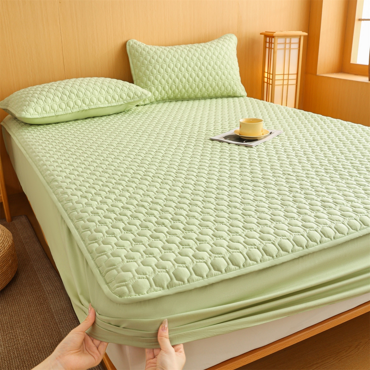 91家纺网 家纺一手货源 找家纺 恒爱家纺 2025新款全棉绗绣单品床笠 嫩绿