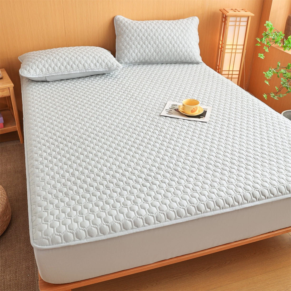 91家纺网 家纺一手货源 找家纺 恒爱家纺 2025新款全棉绗绣单品床笠 梧桐灰