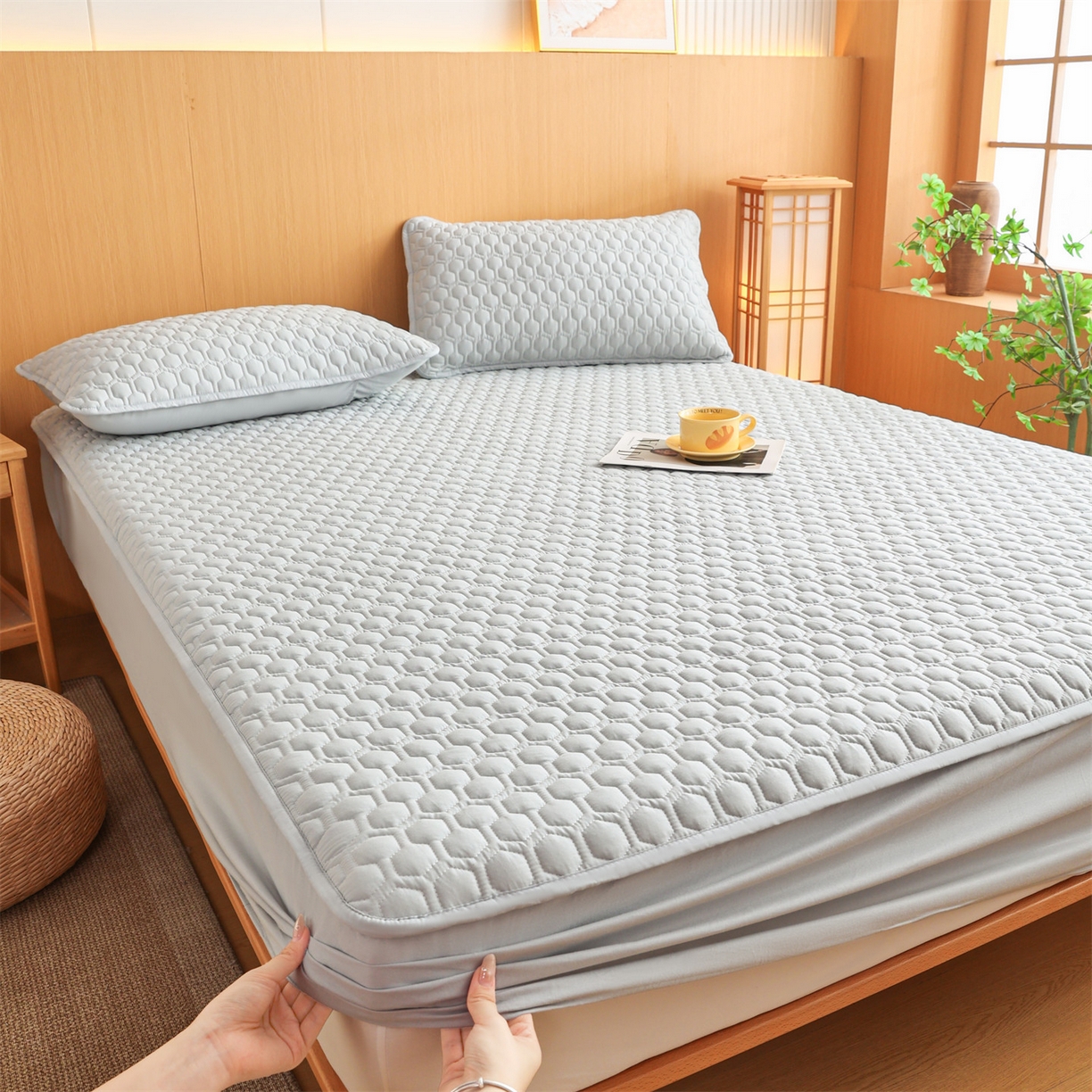 91家纺网 家纺一手货源 找家纺 恒爱家纺 2025新款全棉绗绣单品床笠 梧桐灰