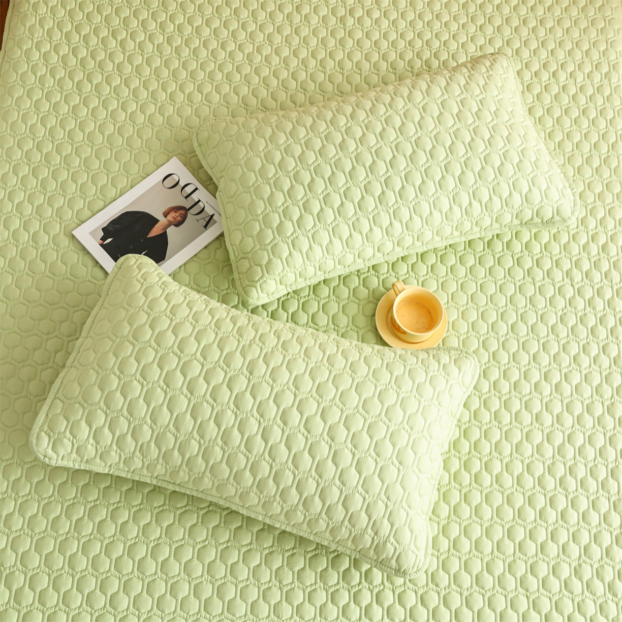 91家纺网 家纺一手货源 找家纺 恒爱家纺 2025新款全棉绗绣单品床笠 嫩绿