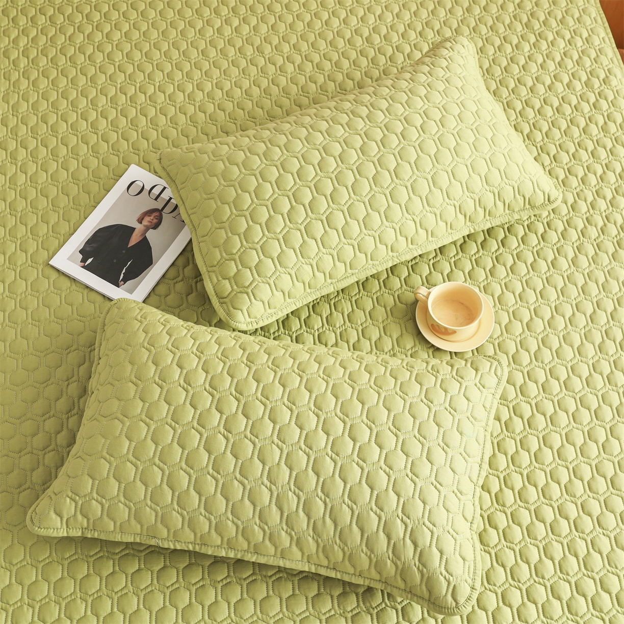 91家纺网 家纺一手货源 找家纺 恒爱家纺 2025新款全棉绗绣单品床笠 牛油果绿