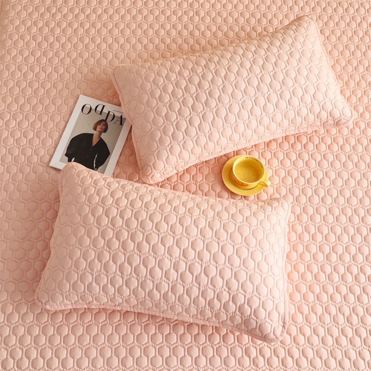 91家纺网 家纺一手货源 找家纺 恒爱家纺 2025新款全棉绗绣单品床笠 奶油粉