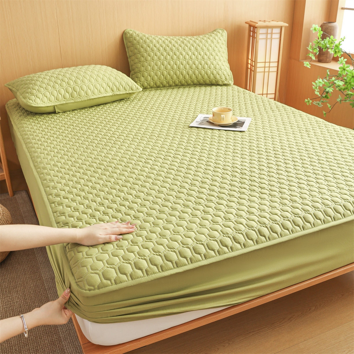 91家纺网 家纺一手货源 找家纺 恒爱家纺 2025新款全棉绗绣单品床笠 牛油果绿