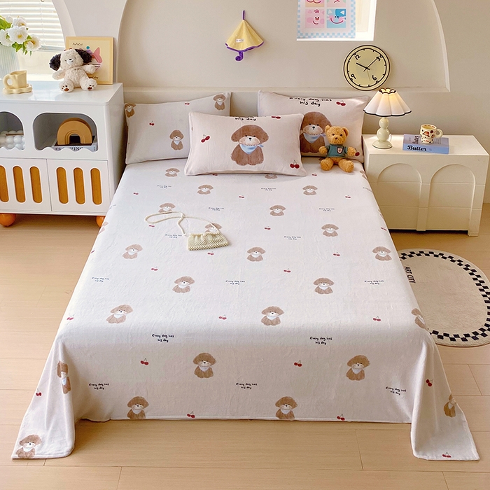 91家纺网 家纺一手货源 找家纺 葡萄家 2025年新款牛奶绒印花单床单萌系卡通床单款 比熊