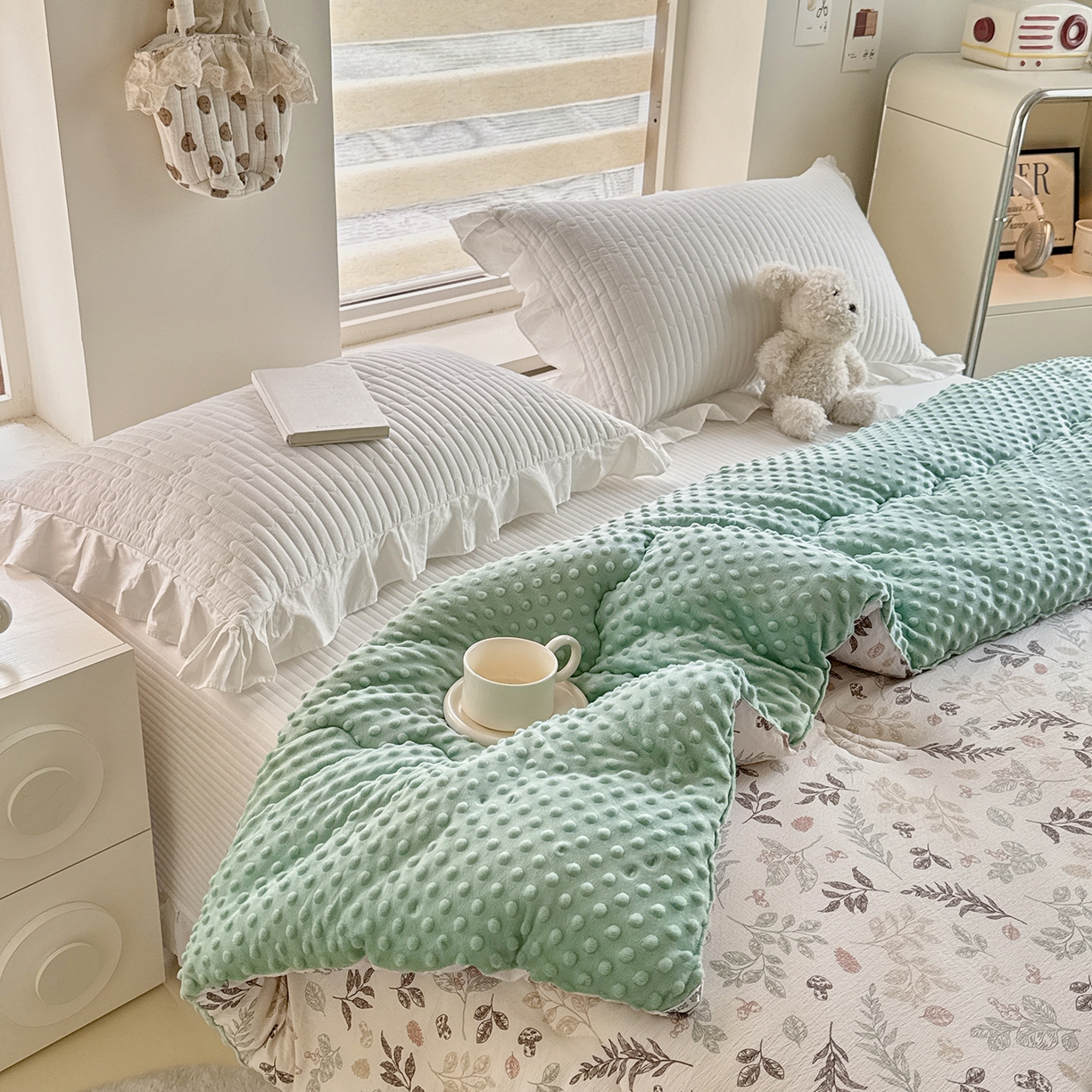 91家纺网 家纺一手货源 找家纺 梵克保罗 2025新款印花豆豆被子被芯 叶知秋