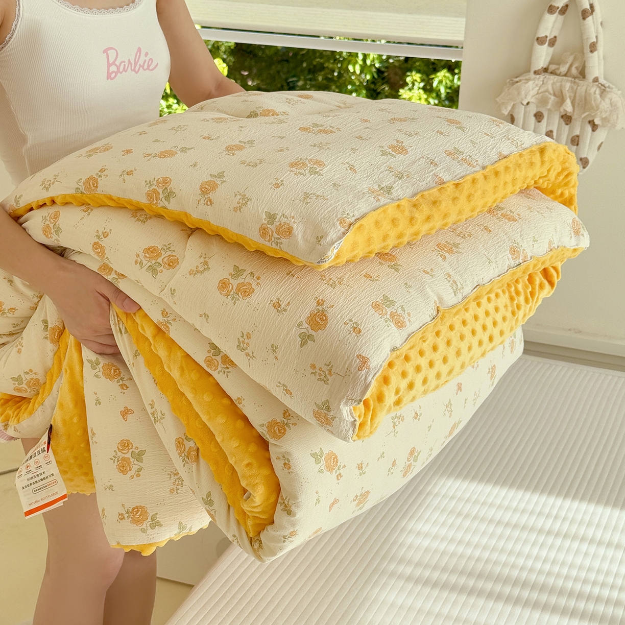 91家纺网 家纺一手货源 找家纺 梵克保罗 2025新款印花豆豆被子被芯 花雾