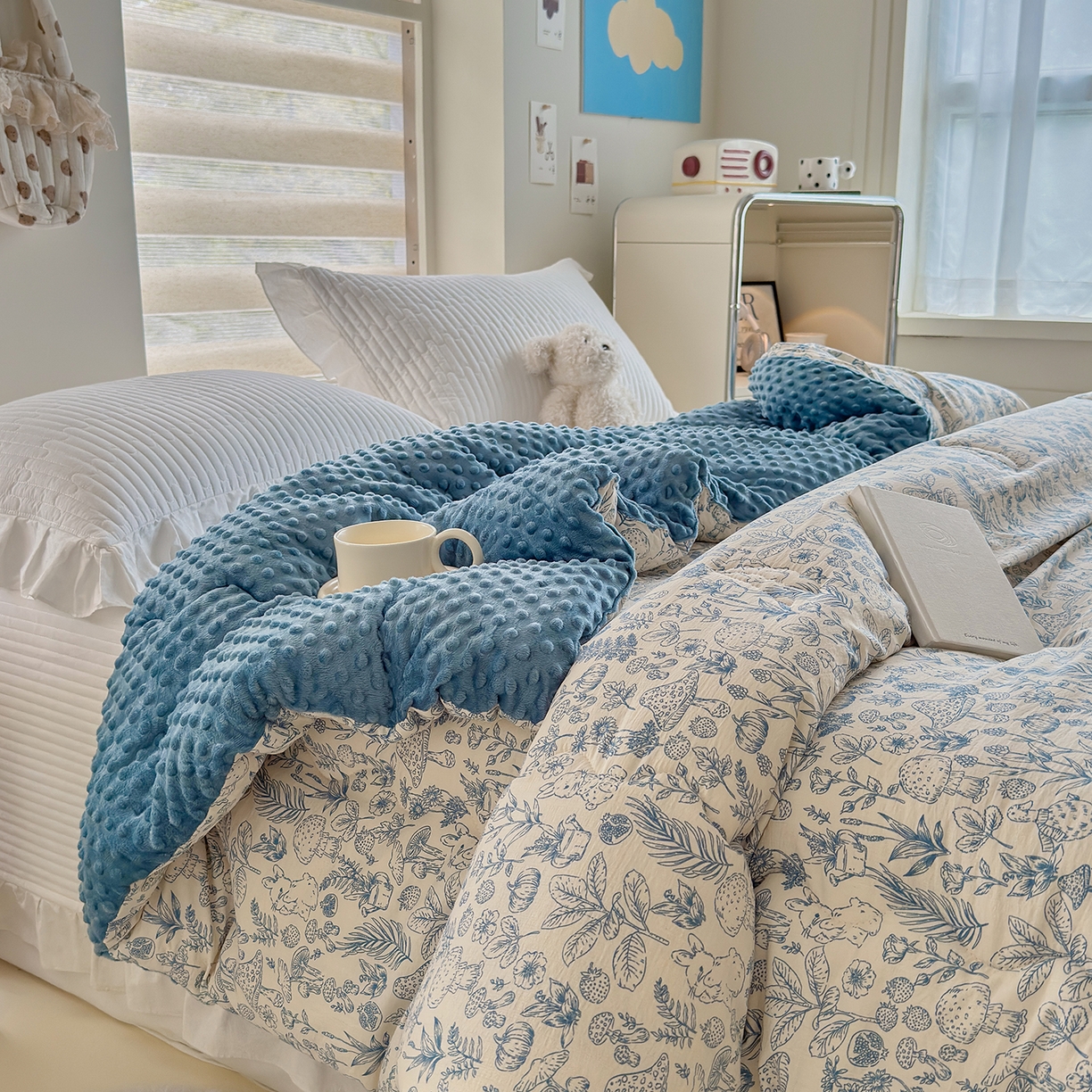 91家纺网 家纺一手货源 找家纺 梵克保罗 2025新款印花豆豆被子被芯 素描