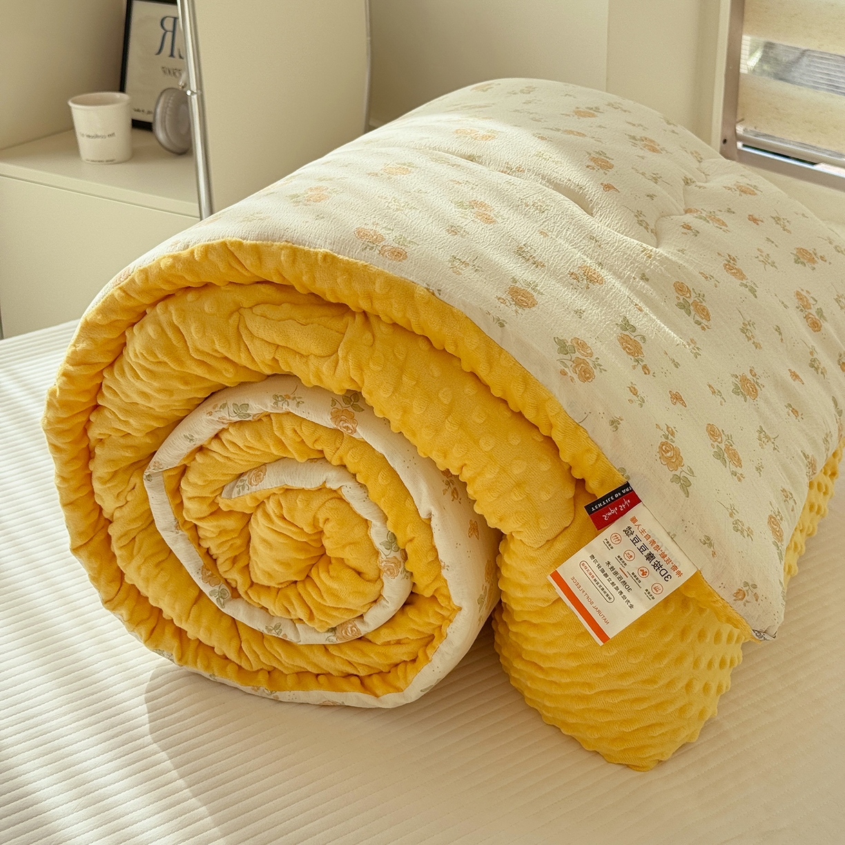 91家纺网 家纺一手货源 找家纺 梵克保罗 2025新款印花豆豆被子被芯 花雾