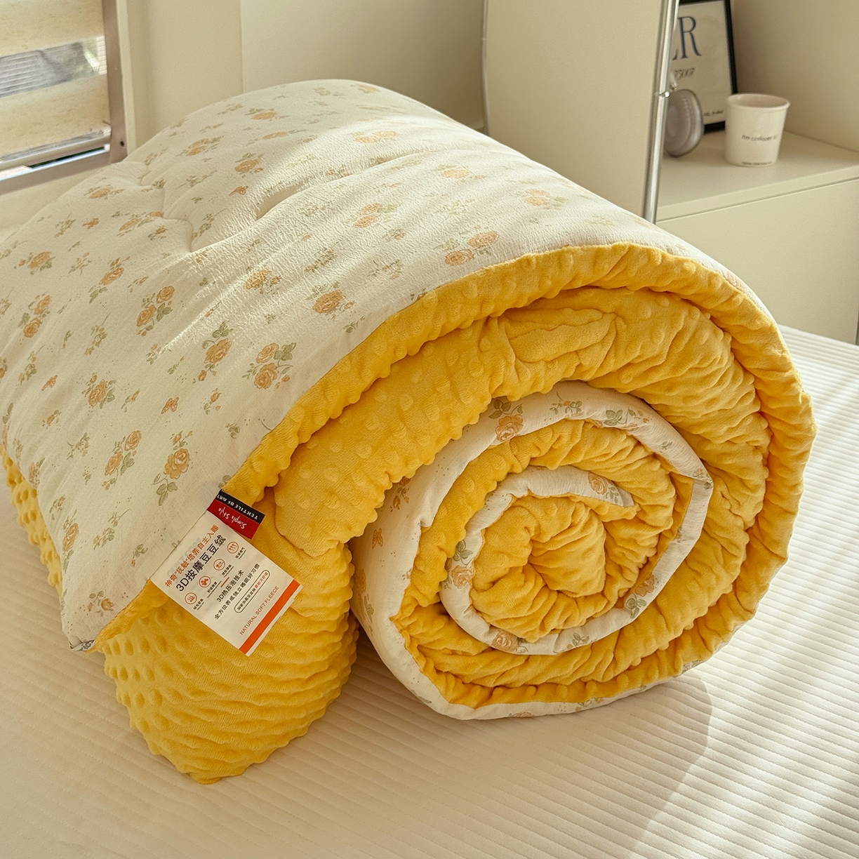 91家纺网 家纺一手货源 找家纺 梵克保罗 2025新款印花豆豆被子被芯 花雾