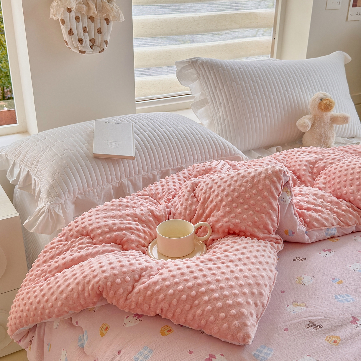 91家纺网 家纺一手货源 找家纺 梵克保罗 2025新款印花豆豆被子被芯 蝴蝶结kt