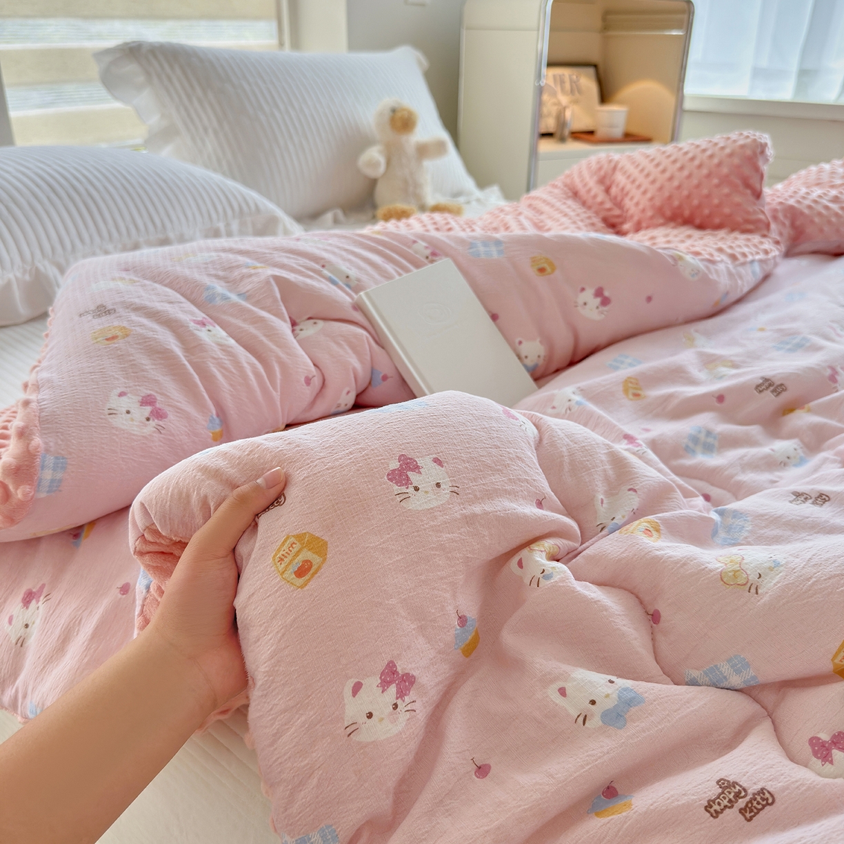 91家纺网 家纺一手货源 找家纺 梵克保罗 2025新款印花豆豆被子被芯 蝴蝶结kt