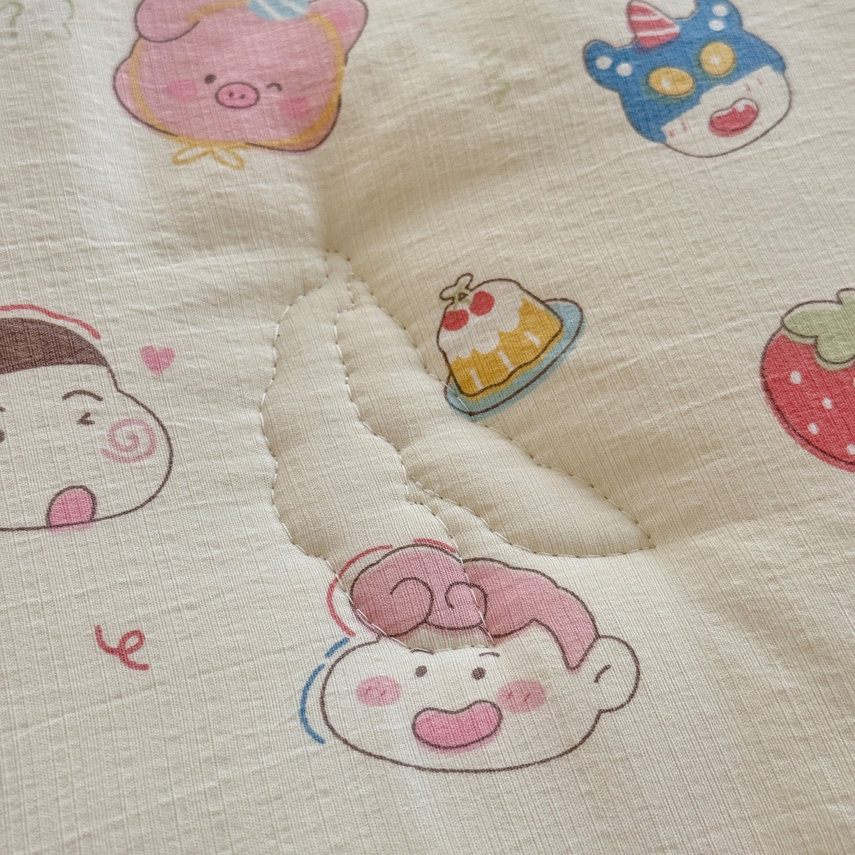 91家纺网 家纺一手货源 找家纺 梵克保罗 2025新款印花豆豆被子被芯 动漫世界