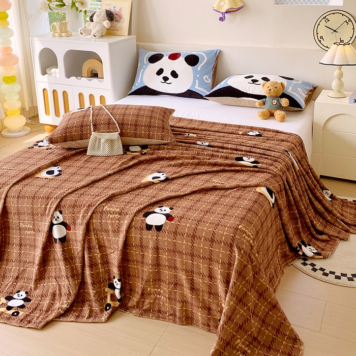 葡萄家 2025年新款牛奶绒印花单床单萌系卡通床单款 滑板熊猫