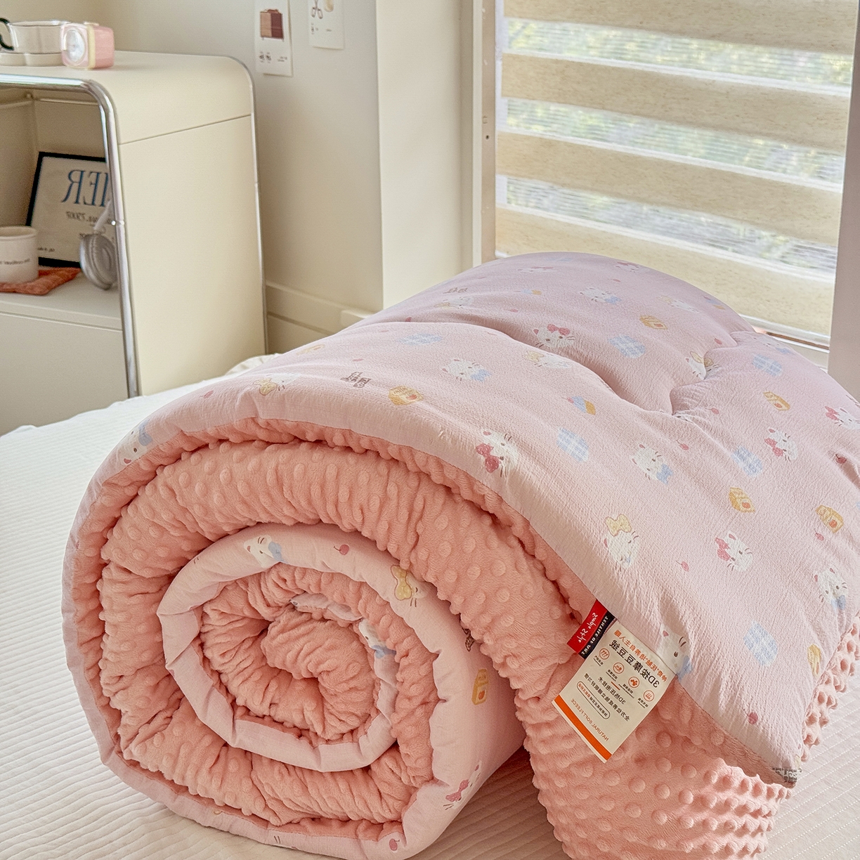 91家纺网 家纺一手货源 找家纺 梵克保罗 2025新款印花豆豆被子被芯 蝴蝶结kt