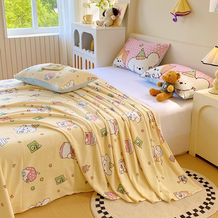 91家纺网 家纺一手货源 找家纺 葡萄家 2025年新款牛奶绒印花单床单萌系卡通床单款 卡通乐园