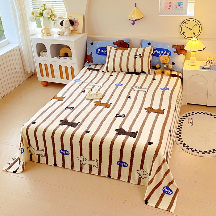 91家纺网 家纺一手货源 找家纺 葡萄家 2025年新款牛奶绒印花单床单萌系卡通床单款 腊肠狗