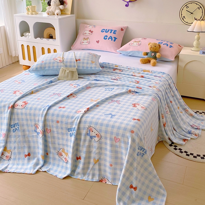 91家纺网 家纺一手货源 找家纺 葡萄家 2025年新款牛奶绒印花单床单萌系卡通床单款 蓝格猫咪