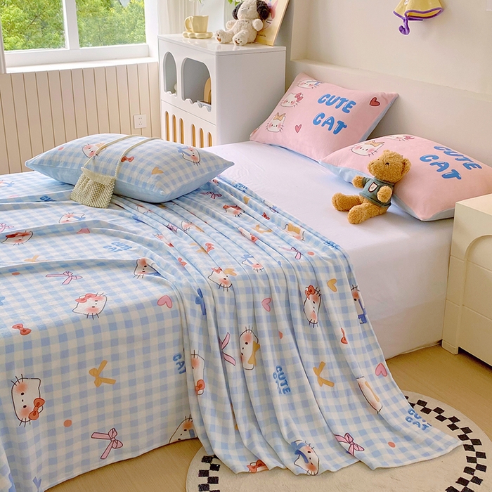 91家纺网 家纺一手货源 找家纺 葡萄家 2025年新款牛奶绒印花单床单萌系卡通床单款 蓝格猫咪