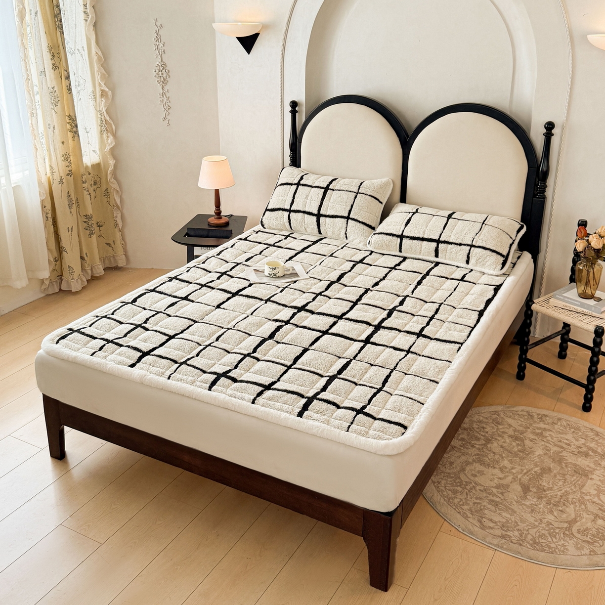 91家纺网 家纺一手货源 找家纺 （总）LIFE.丽芙 2025秋冬新款色纱提花舒棉绒加厚夹棉床垫床护垫单件简约床褥床垫子三件套