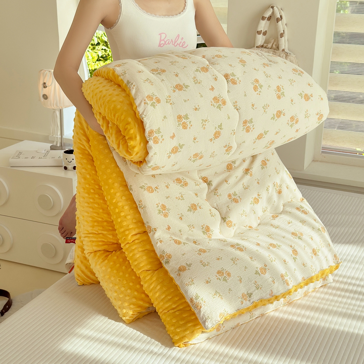 91家纺网 家纺一手货源 找家纺 梵克保罗 2025新款印花豆豆被子被芯 花雾