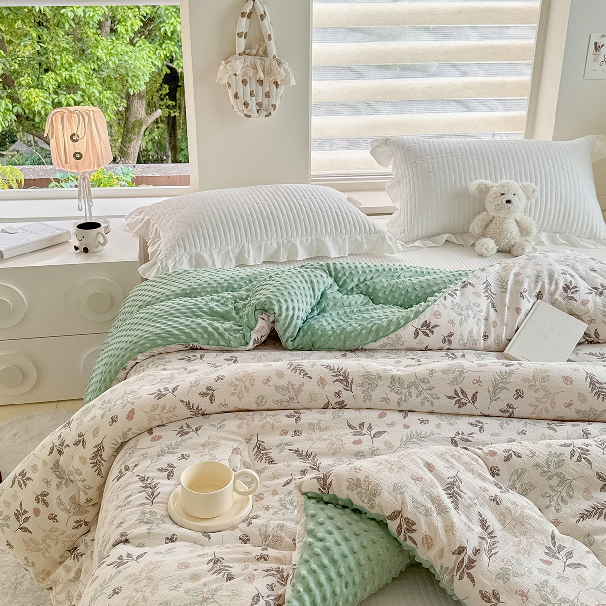 91家纺网 家纺一手货源 找家纺 梵克保罗 2025新款印花豆豆被子被芯 叶知秋