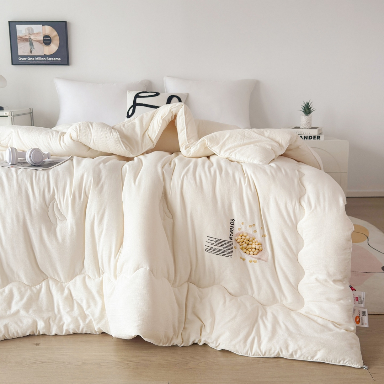 91家纺网 家纺一手货源 找家纺 梵克保罗 2025新款大豆贴贴子母被子被芯 贴贴被-米色