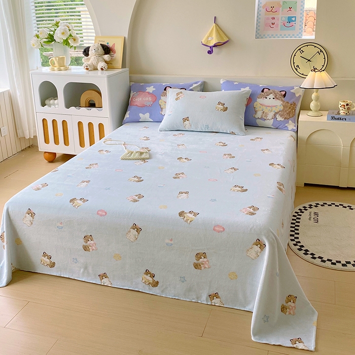 91家纺网 家纺一手货源 找家纺 葡萄家 2025年新款牛奶绒印花单床单萌系卡通床单款 软萌猫蓝