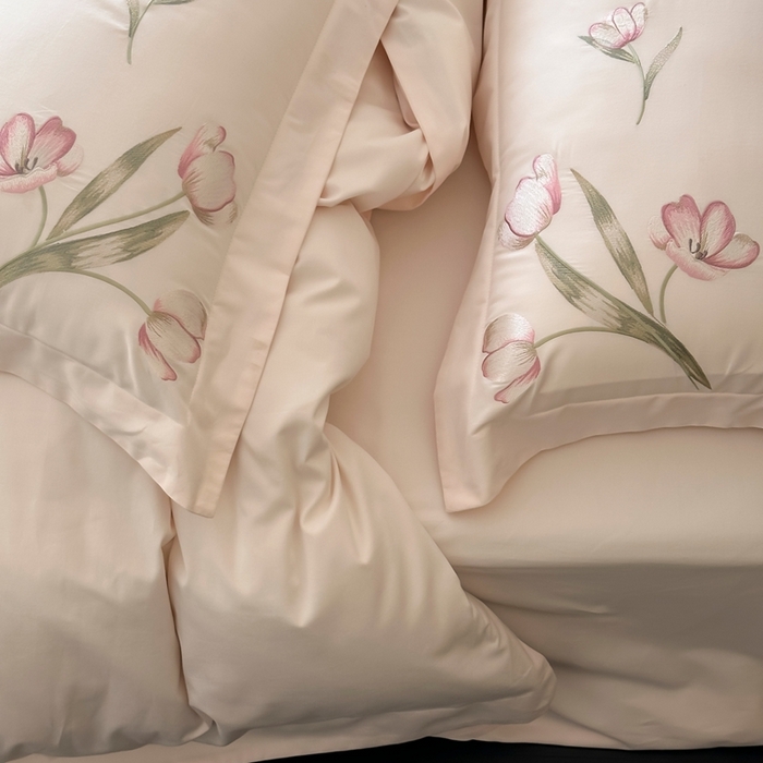 91家纺网 家纺一手货源 找家纺 （总）MIU缪家居 2025新款100支全棉磨毛纯棉刺绣四件套-虞美人（券后控价318）