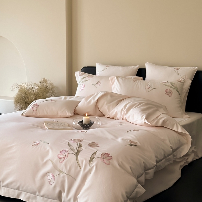 91家纺网 家纺一手货源 找家纺 （总）MIU缪家居 2025新款100支全棉磨毛纯棉刺绣四件套-虞美人（券后控价318）