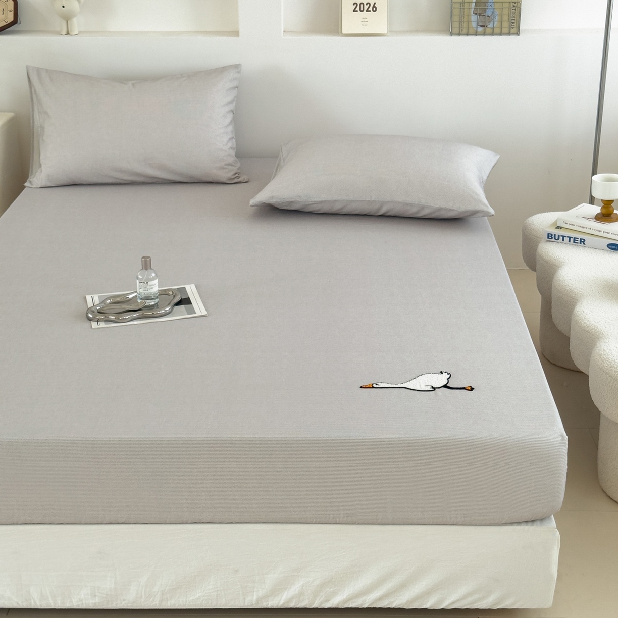 91家纺网 家纺一手货源 找家纺 法芙娜家纺 2025新款全精梳全棉磨毛床笠-躺平鹅 躺平鹅-灰