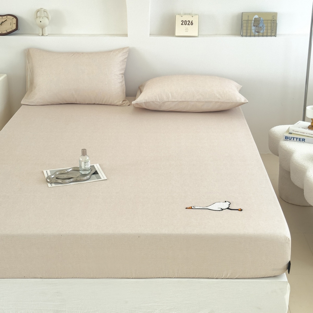 91家纺网 家纺一手货源 找家纺 法芙娜家纺 2025新款全精梳全棉磨毛床笠-躺平鹅 躺平鹅-米