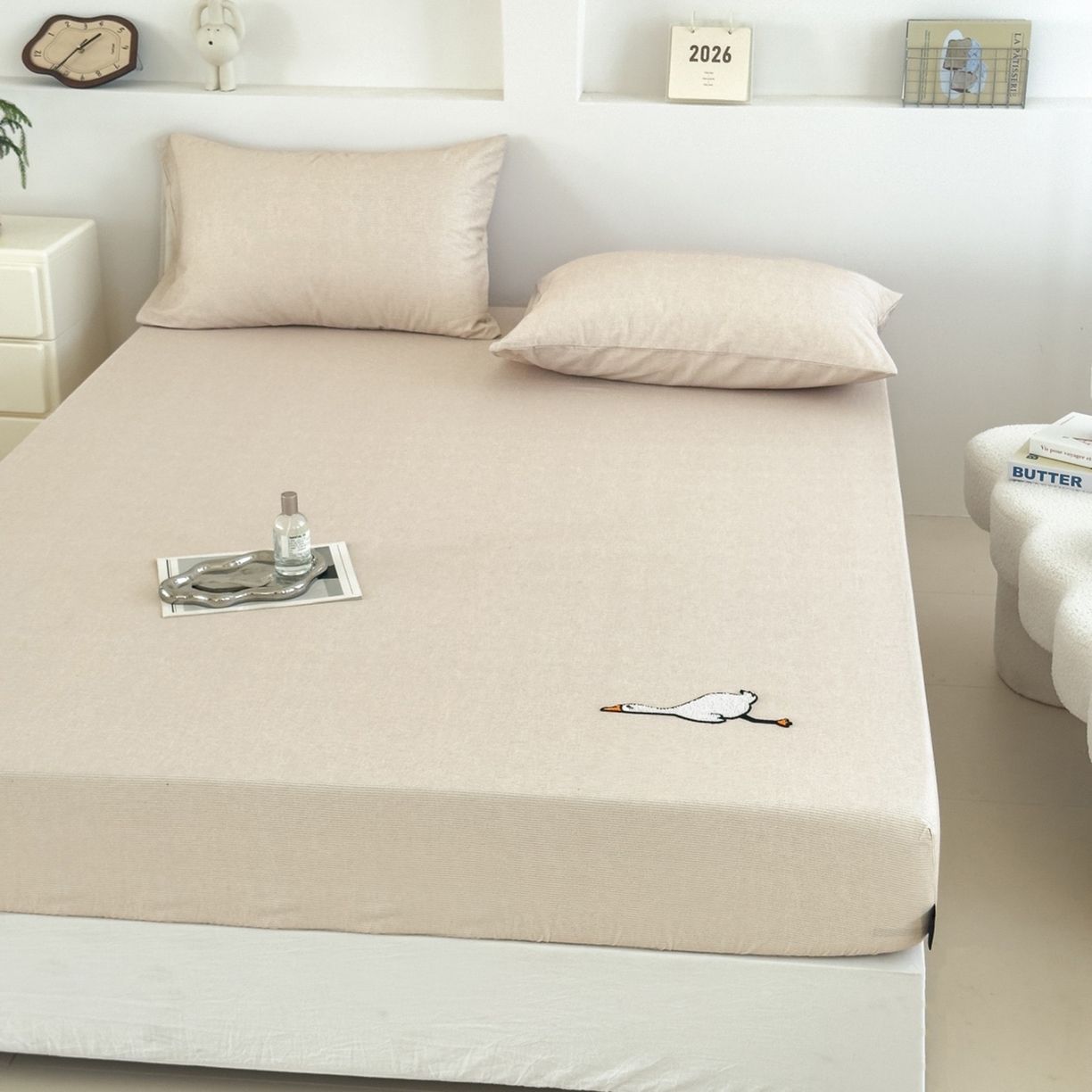 91家纺网 家纺一手货源 找家纺 法芙娜家纺 2025新款全精梳全棉磨毛床笠-躺平鹅 躺平鹅-米