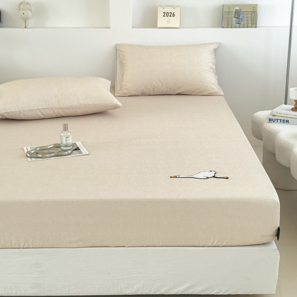 91家纺网 家纺一手货源 找家纺 法芙娜家纺 2025新款全精梳全棉磨毛床笠-躺平鹅 躺平鹅-米