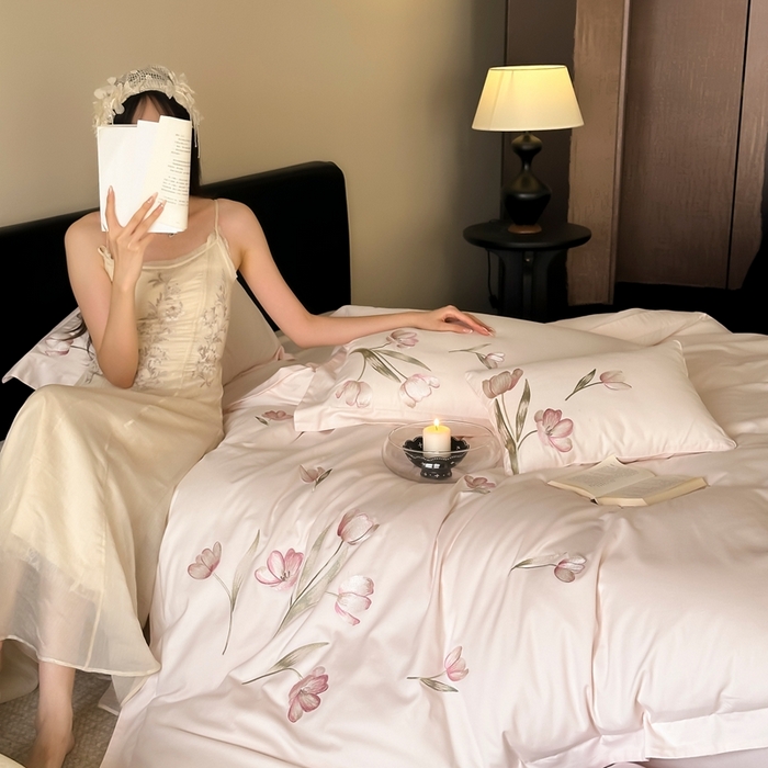 91家纺网 家纺一手货源 找家纺 （总）MIU缪家居 2025新款100支全棉磨毛纯棉刺绣四件套-虞美人（券后控价318）