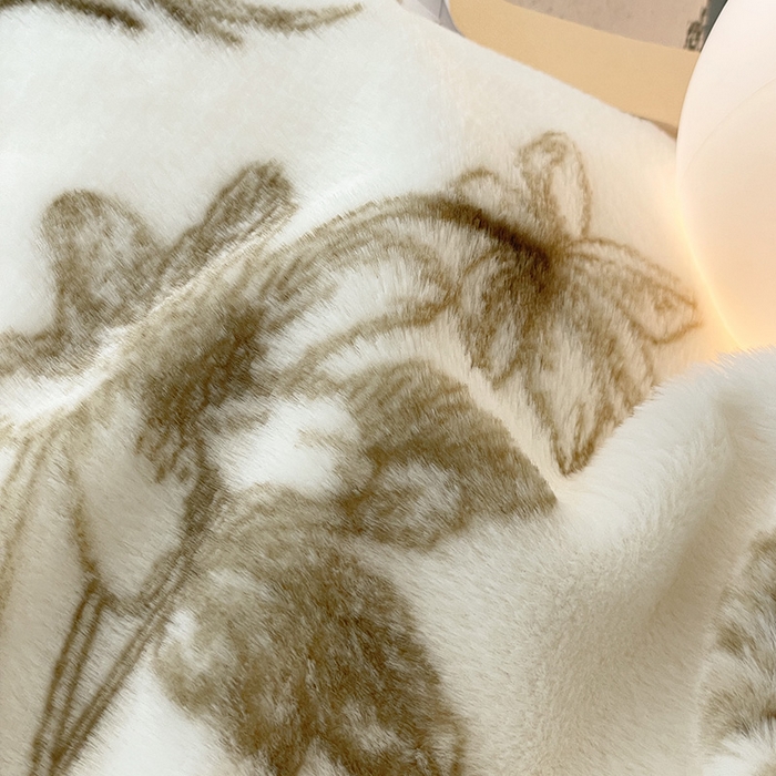 91家纺网 家纺一手货源 找家纺 安哆啦家纺 2025新款高克重兔毛绒印花牛奶绒四件套 彼岸花开