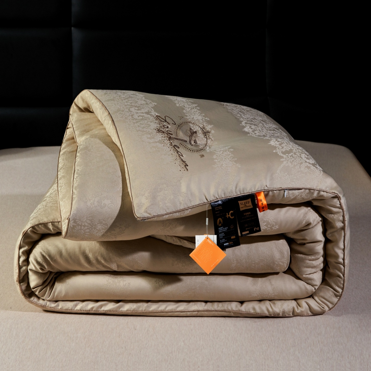 91家纺网 家纺一手货源 找家纺 （总）梵克保罗 2025新款金钻60支大豆蛋白提花子母被被子被芯