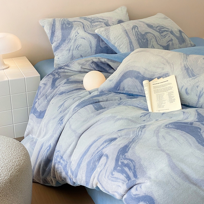 91家纺网 家纺一手货源 找家纺 安哆啦家纺 2025新款高克重兔毛绒印花牛奶绒四件套 波澜