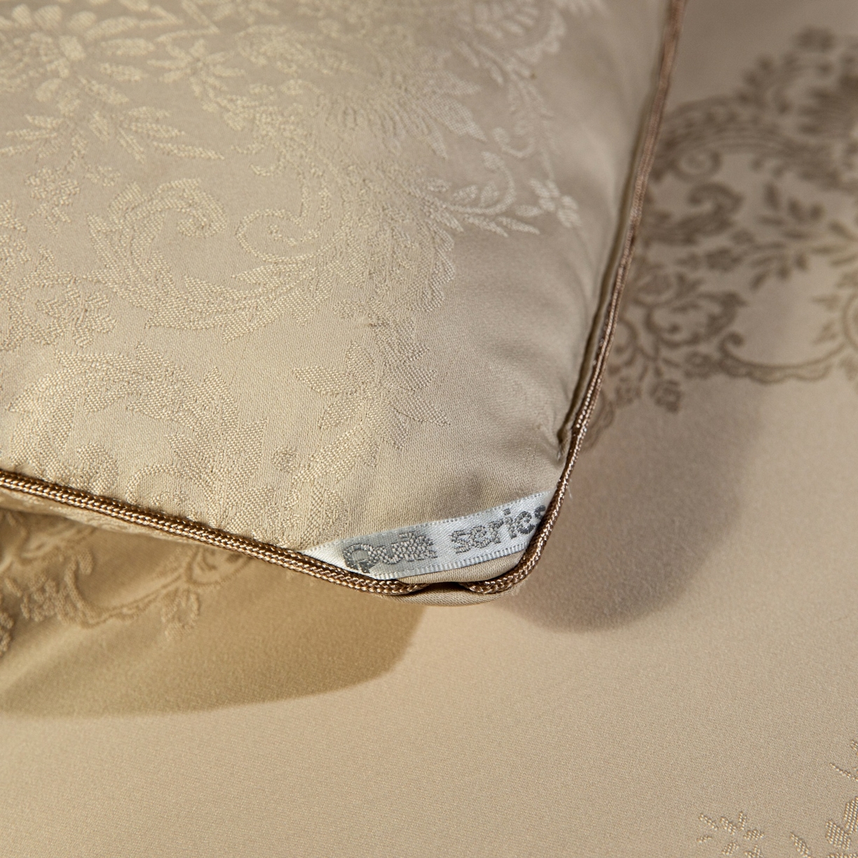 91家纺网 家纺一手货源 找家纺 （总）梵克保罗 2025新款金钻60支大豆蛋白提花子母被被子被芯