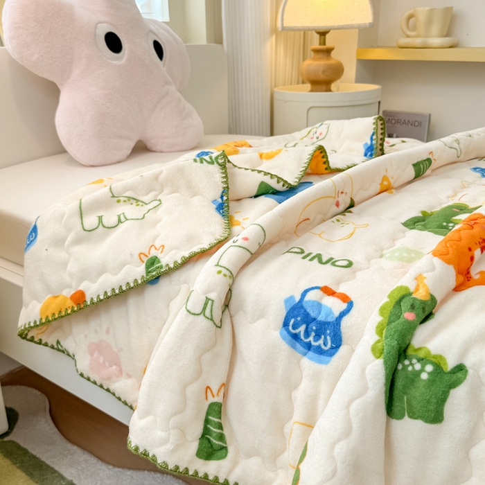 91家纺网 家纺一手货源 找家纺 禧缘家纺（原梦想家） 2025秋冬新款儿童加厚三层夹棉牛奶绒毛毯冬季双面绒保暖盖毯 多彩恐龙