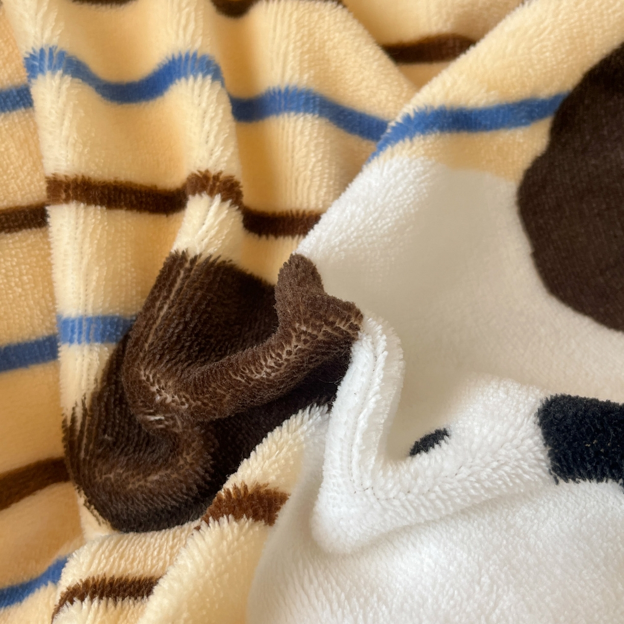 91家纺网 家纺一手货源 找家纺 寻米 2025新款高克重加厚保暖牛奶绒床笠-宿舍图 海德堡小狗