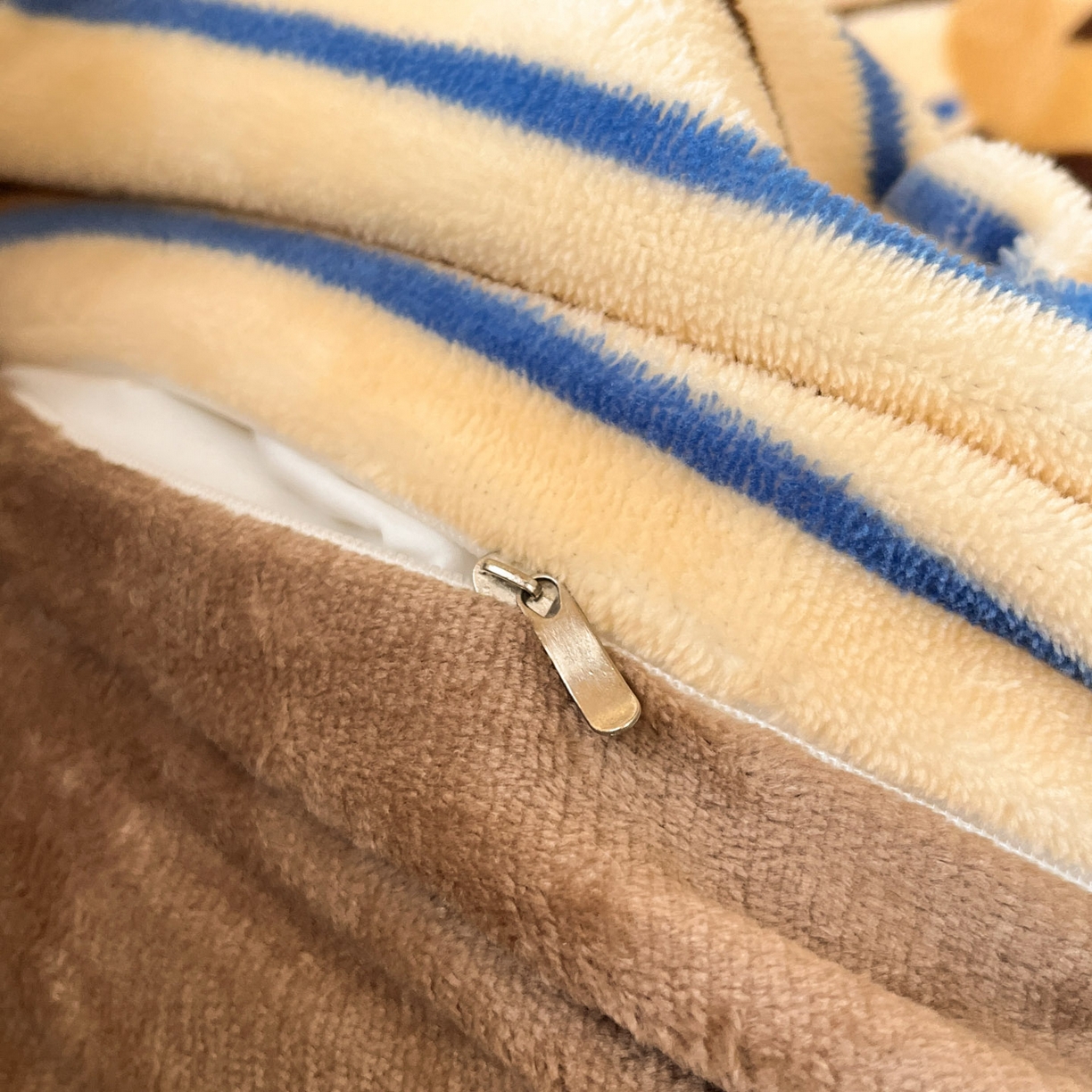 91家纺网 家纺一手货源 找家纺 寻米 2025新款高克重加厚保暖牛奶绒床笠-宿舍图 海德堡小狗