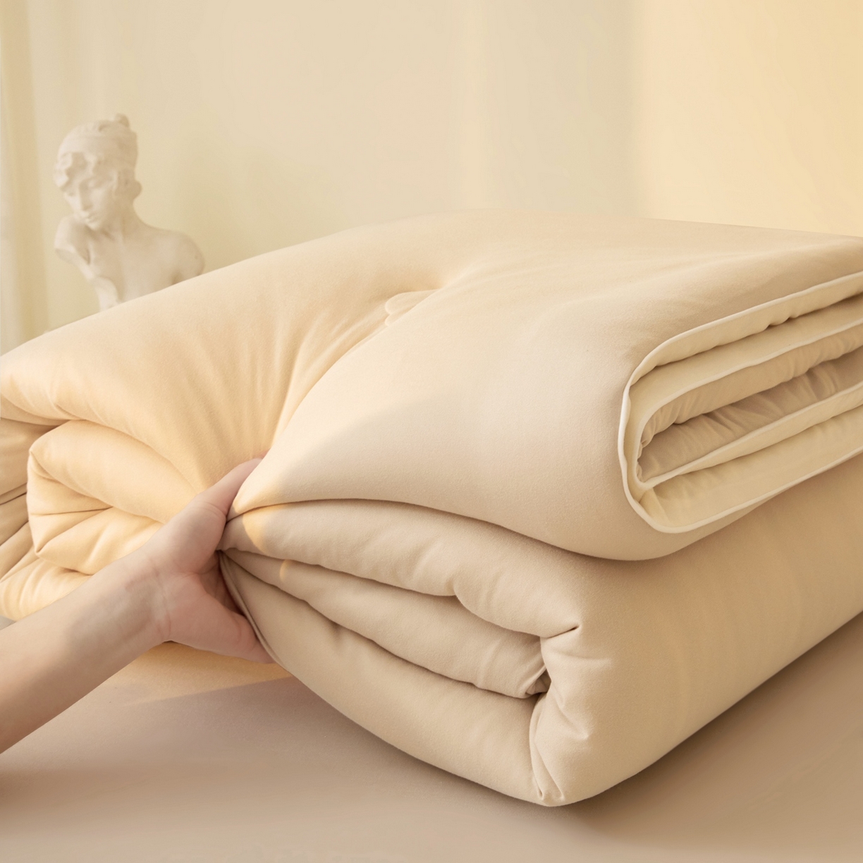 91家纺网 家纺一手货源 找家纺 梵克保罗 2025新款针织棉大豆被被子被芯 暖咖+米白